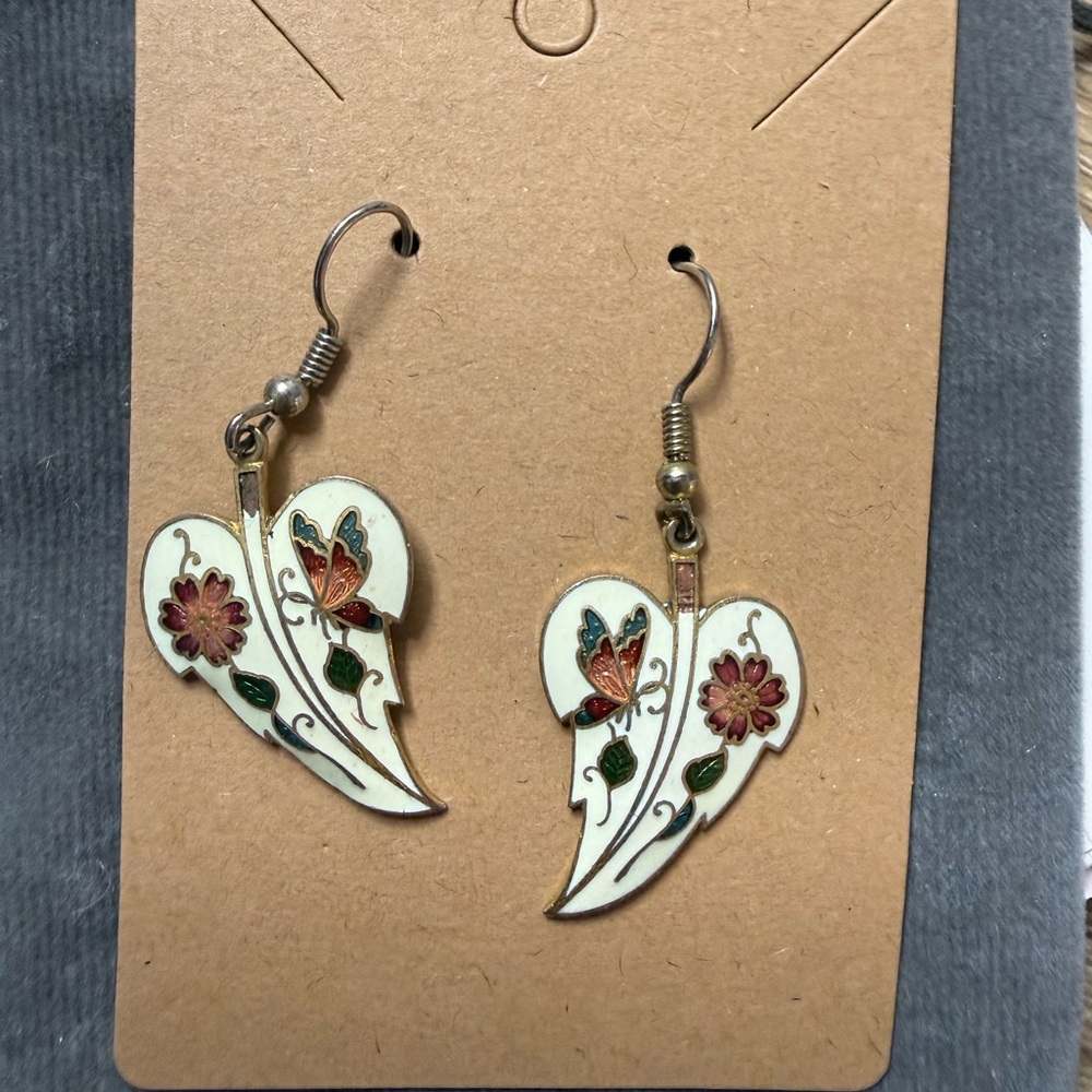 Vintage Floral Heart Earrings with Butterfly Design